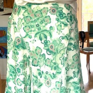 Burberry London Womens Silk Skirt Floral Print A Line green White Sz 6 Sheer